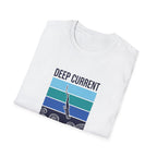 T-shirt graphique Deep Current — T-shirt de plongeur océanique « La pression forge le caractère »