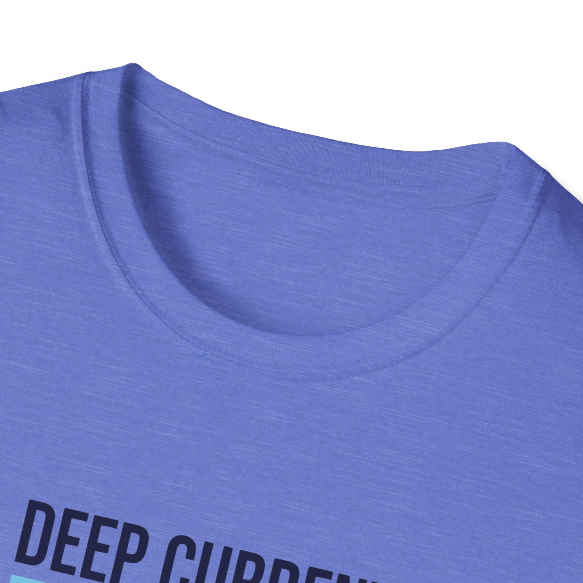 T-shirt graphique Deep Current — T-shirt de plongeur océanique « La pression forge le caractère »