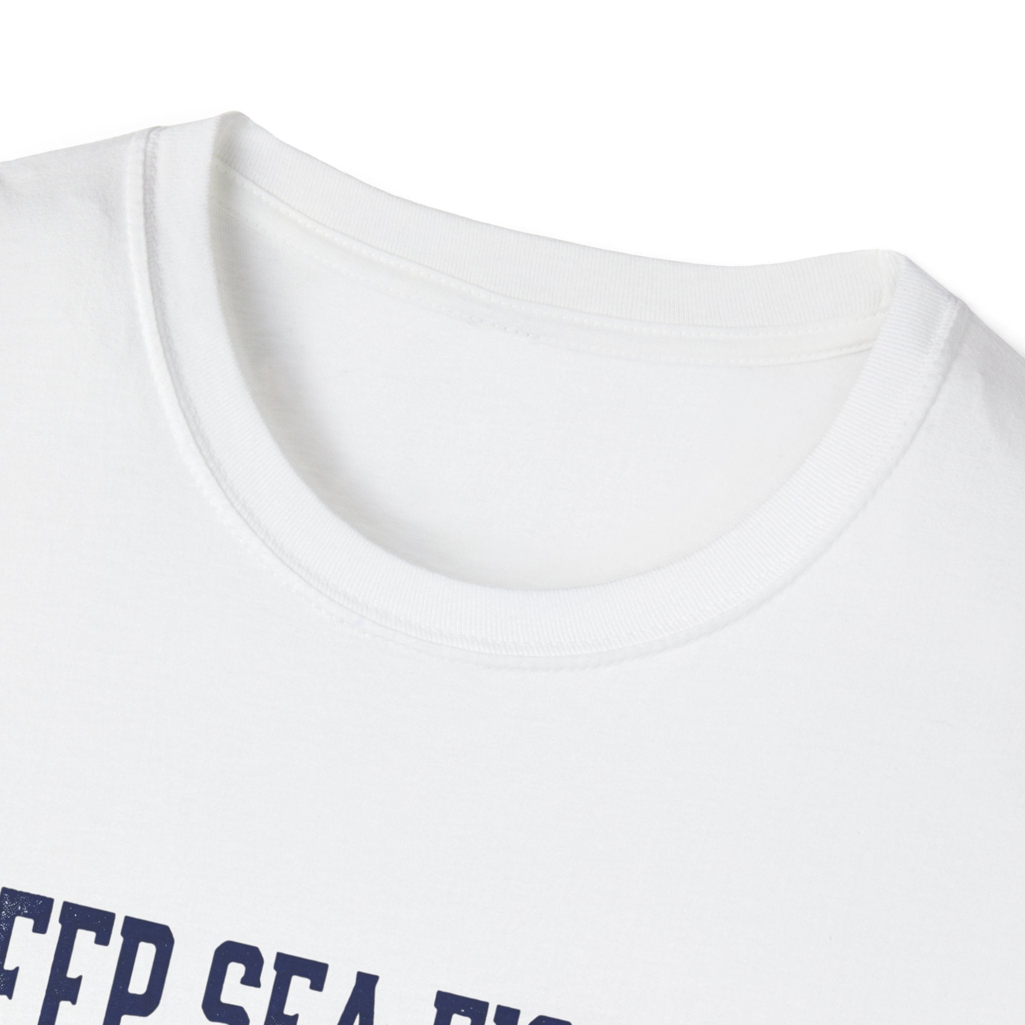 T-shirt de pêche en haute mer — T-shirt graphique « La façon la plus chère d'attraper des coups de soleil »