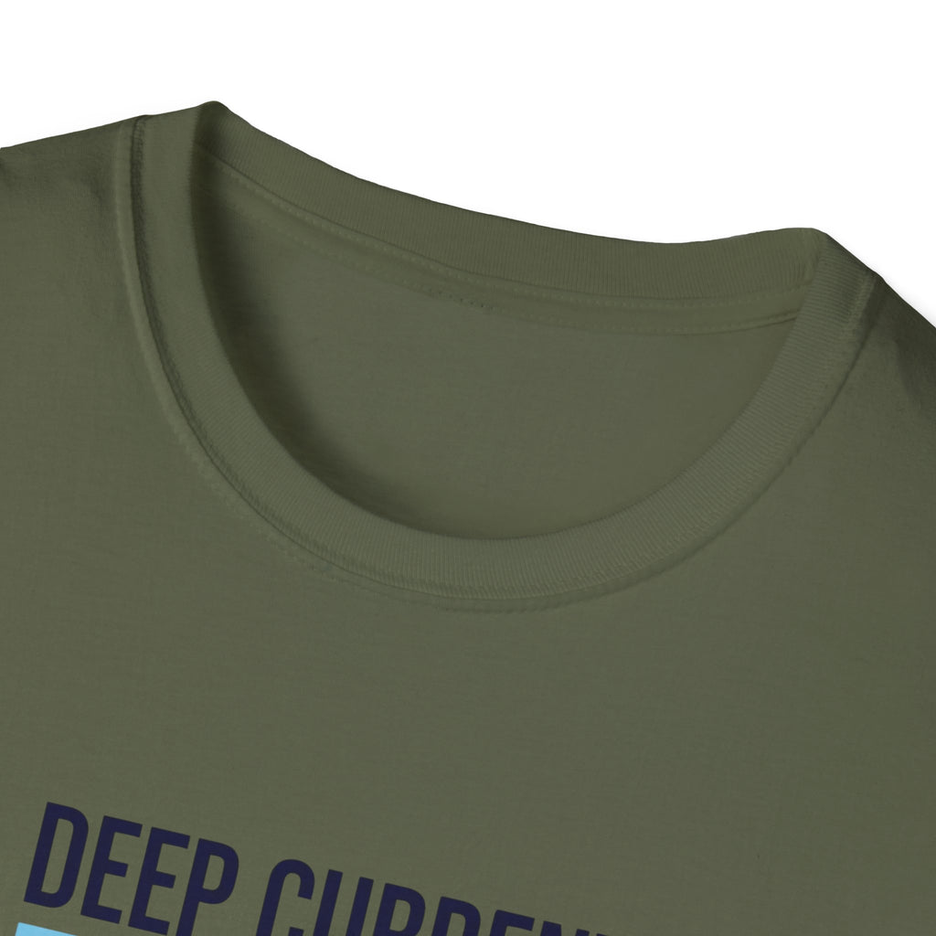 T-shirt graphique Deep Current — T-shirt de plongeur océanique « La pression forge le caractère »